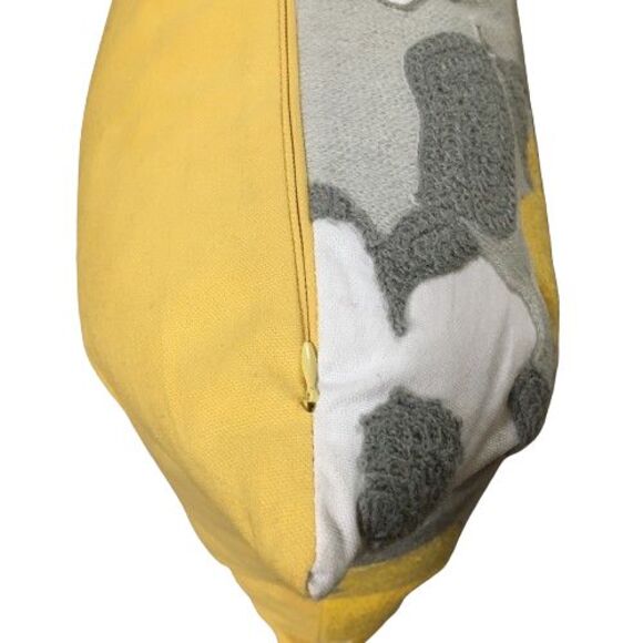 Pair (2) ENVOGUE Throw Pillows Crewel Embroidery 20x20" Feather/Down Insert - Picture 11 of 14